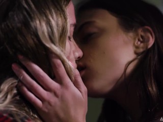 Khloe Kapri Gia Derza - Manifest Lesbian